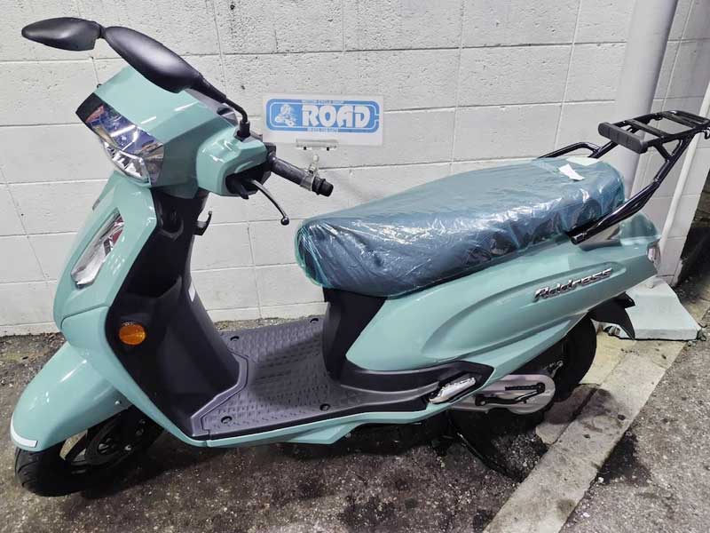 新型アドレス125　グリーン